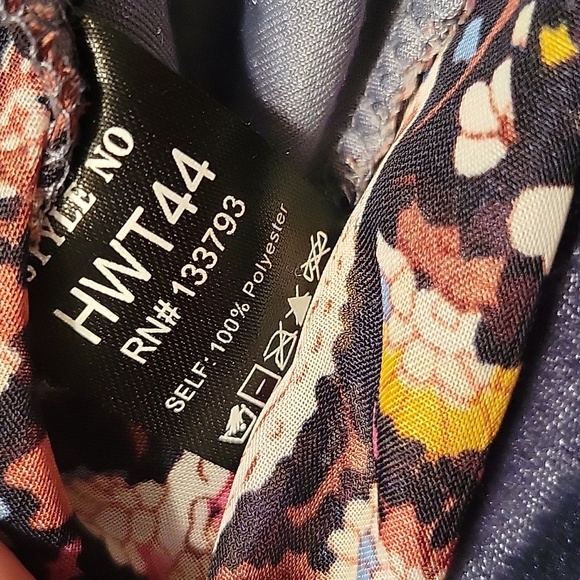 Pol Womens Bell Sleeve Floral Tunic Top Size S Velvet - Picture 7 of 7